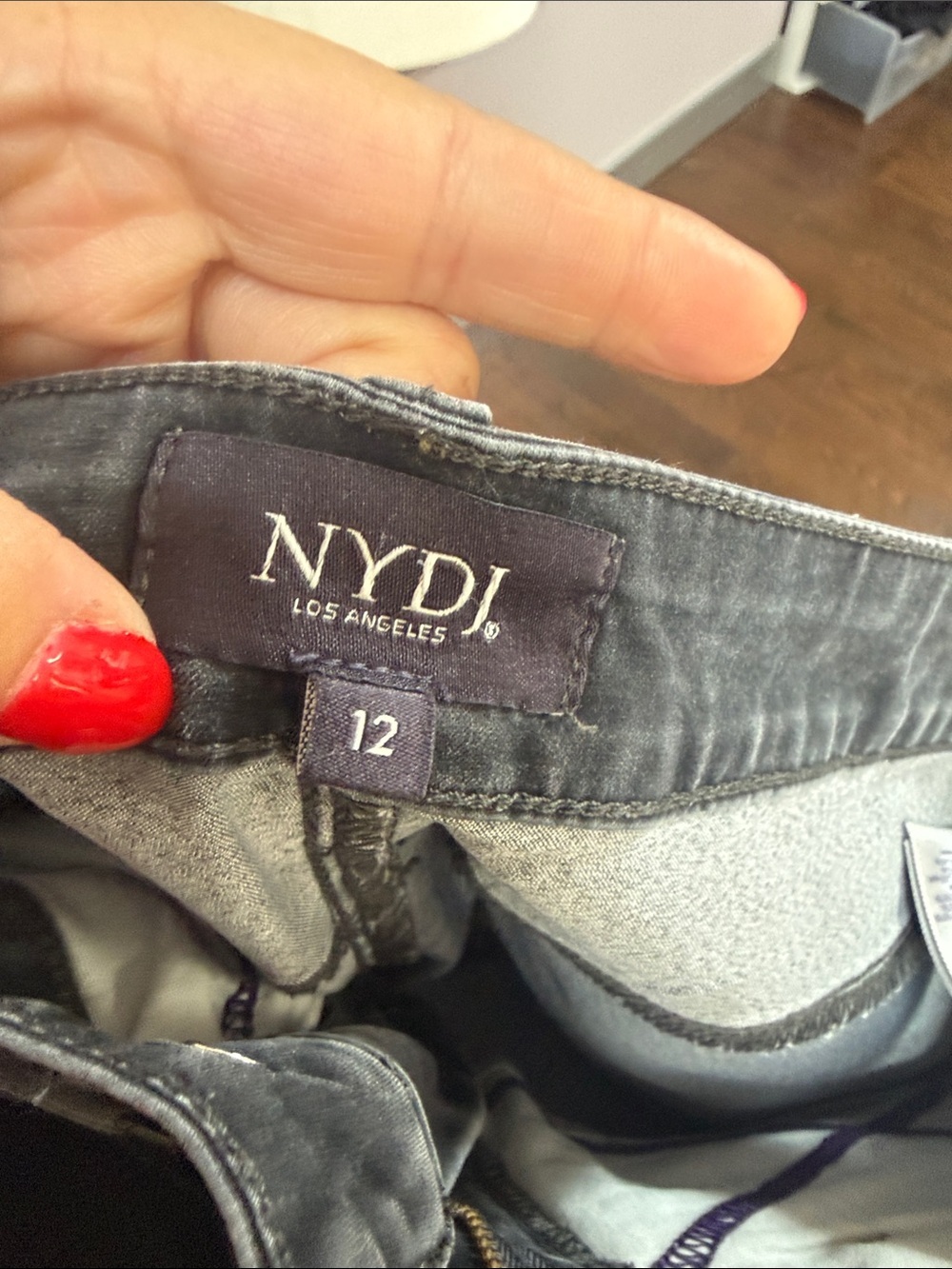 NYDJ skinny jeans feature unique front zipper pockets size 12 - Picture 4 of 5